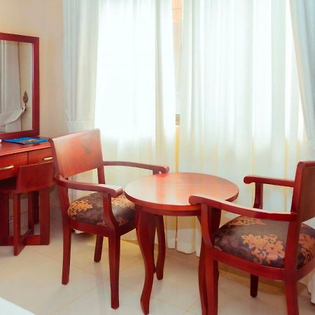 Kajansi Sapphire Hotel Entebbe Kigo מראה חיצוני תמונה