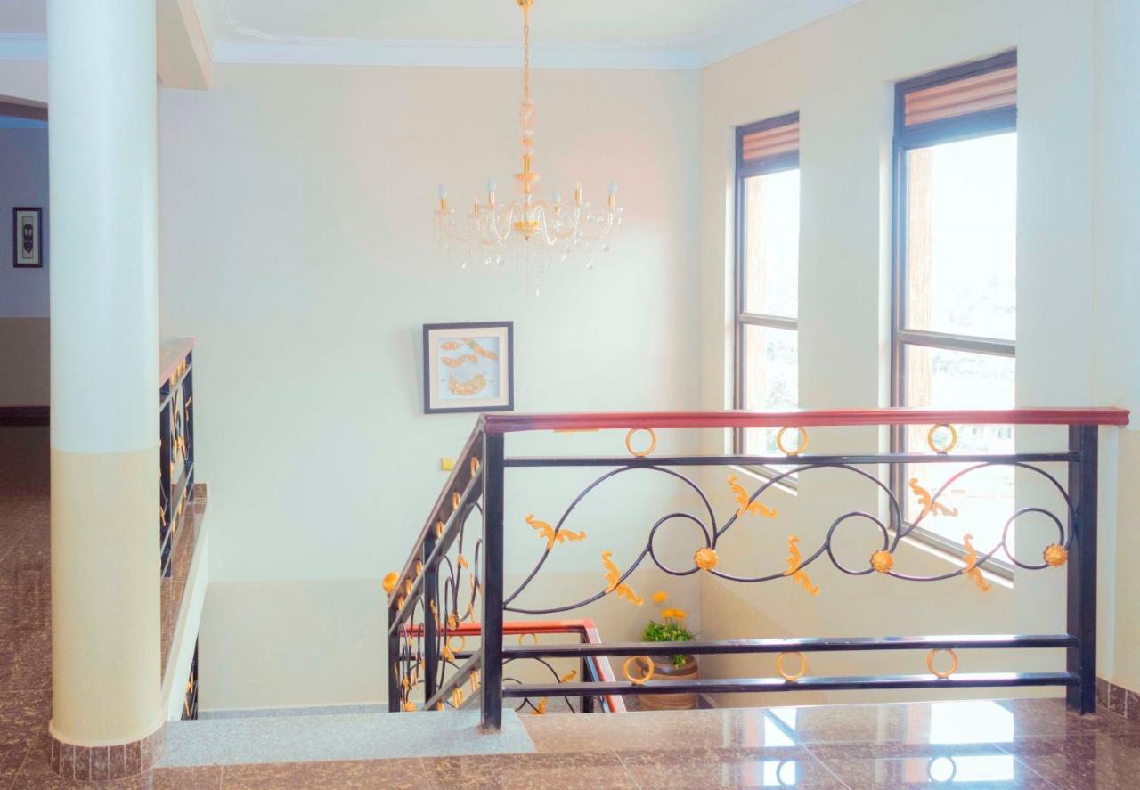 Kajansi Sapphire Hotel Entebbe Kigo מראה חיצוני תמונה