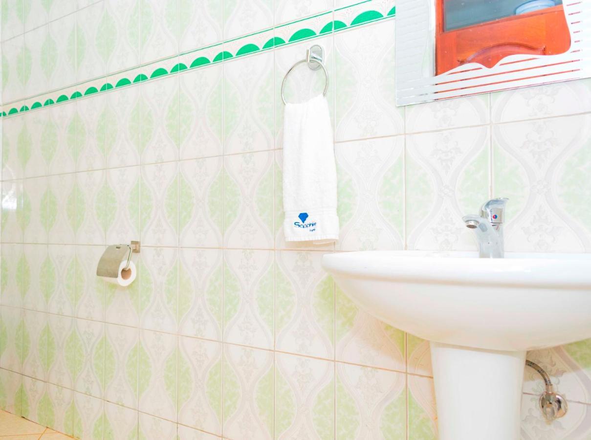 Kajansi Sapphire Hotel Entebbe Kigo מראה חיצוני תמונה