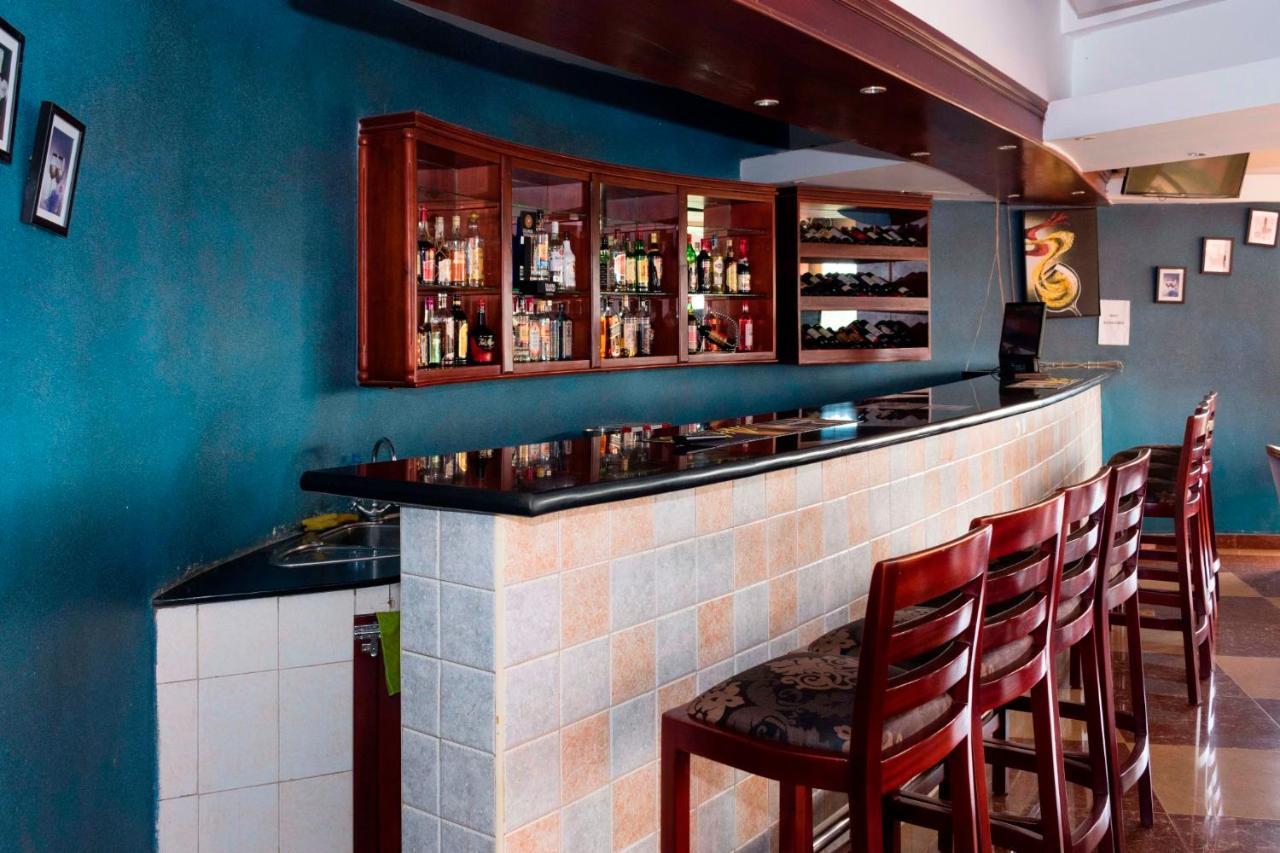 Kajansi Sapphire Hotel Entebbe Kigo מראה חיצוני תמונה