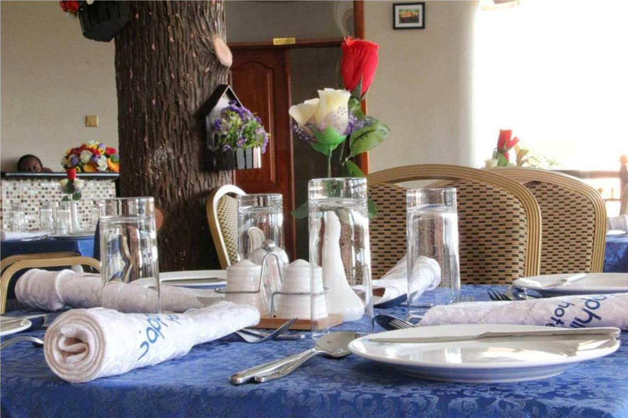 Kajansi Sapphire Hotel Entebbe Kigo מראה חיצוני תמונה