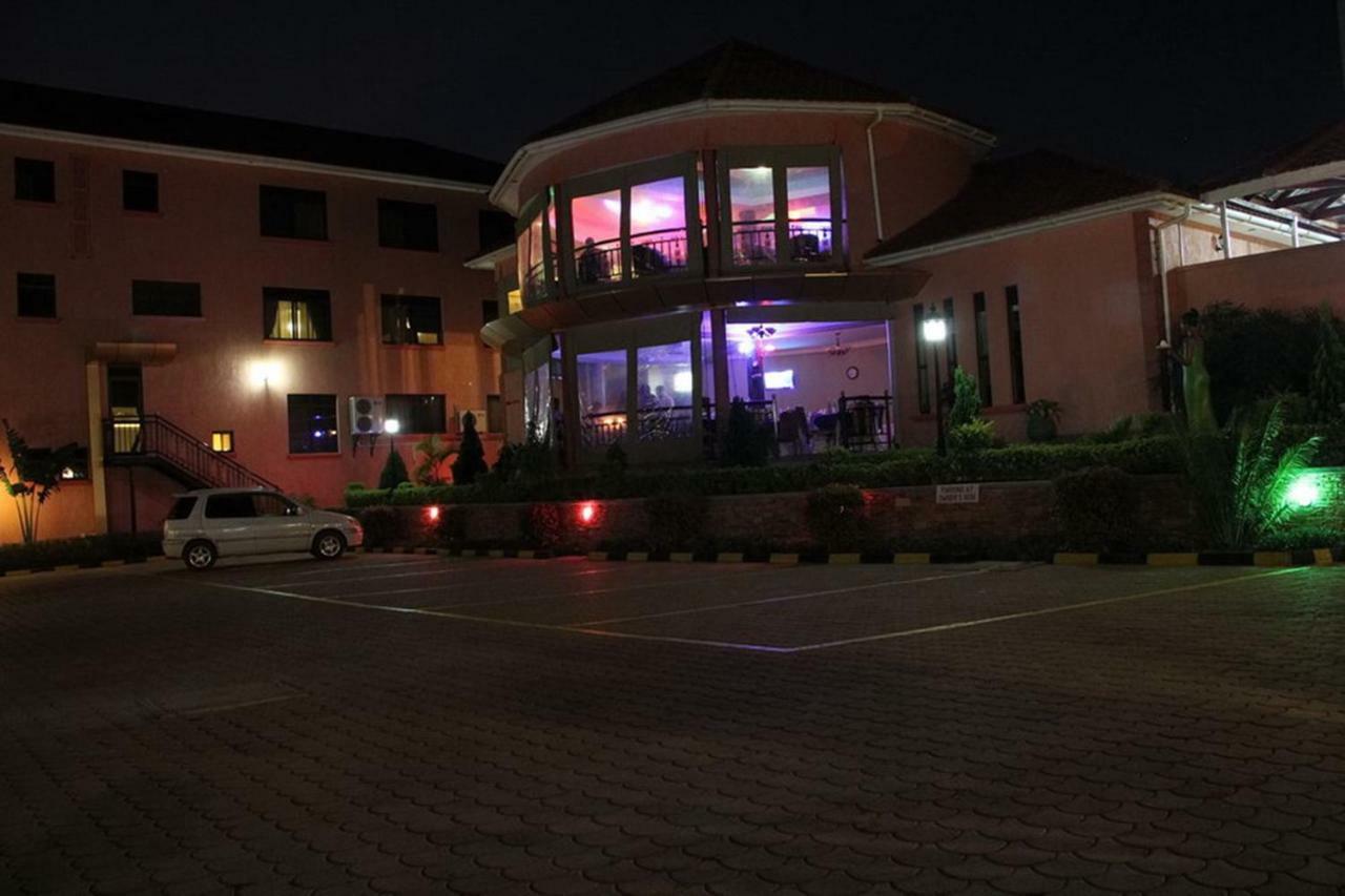 Kajansi Sapphire Hotel Entebbe Kigo מראה חיצוני תמונה