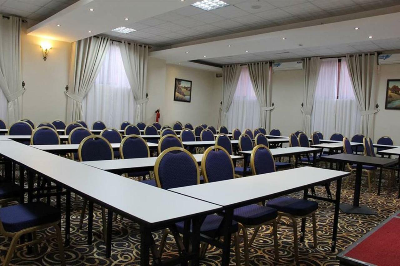 Kajansi Sapphire Hotel Entebbe Kigo מראה חיצוני תמונה